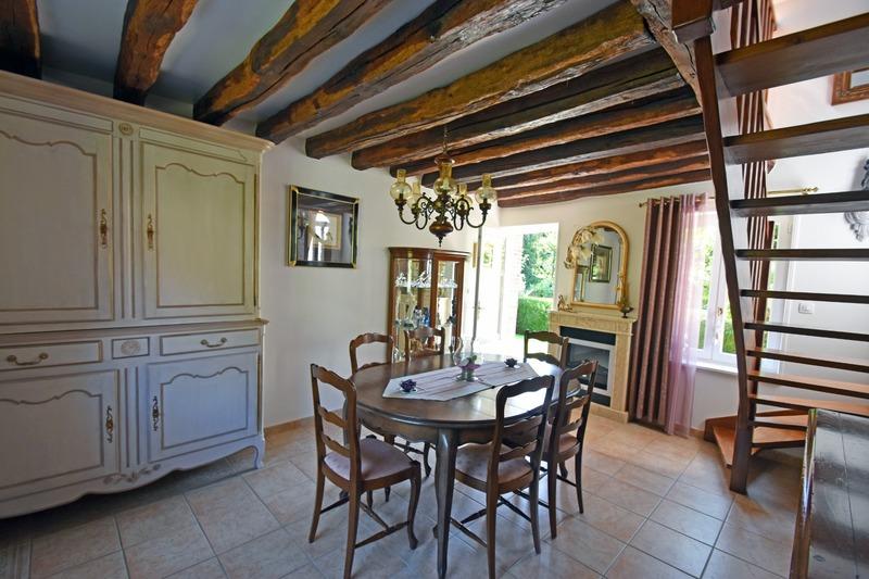 Maison - 143 m² - 7 pièces