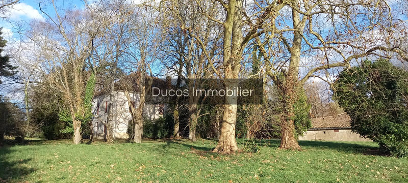 Maison - 360 m² - 8 pièces