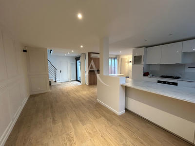 Maison - 95 m² - 6 pièces