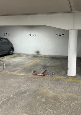 Parking / Garage - 12 m²