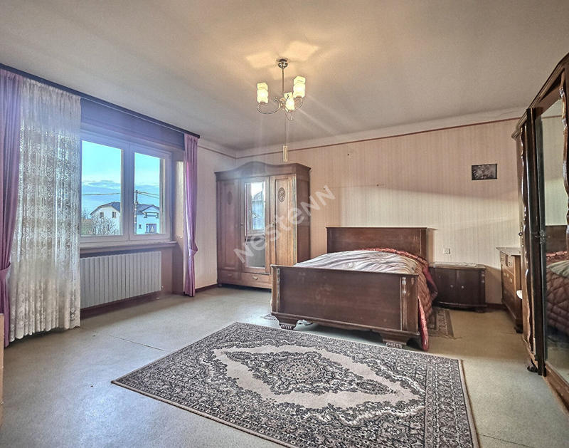 Maison - 208 m² - 8 pièces