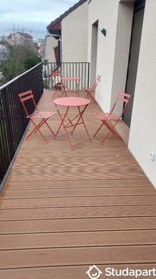 Chambre - 9 m² - 1 pièce