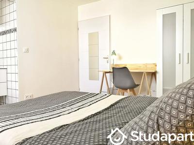 Chambre - 9 m² - 1 pièce