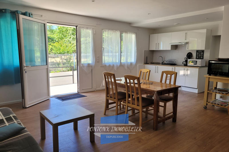 Appartement - 206 m² - 7 pièces