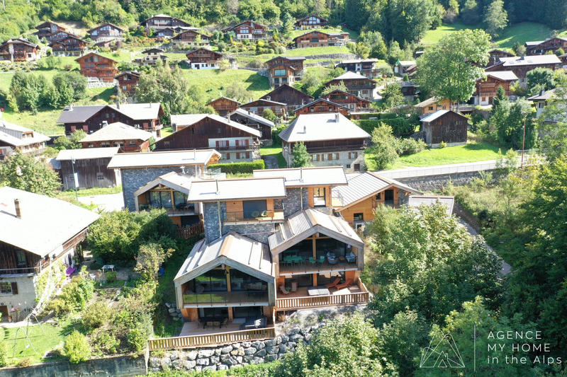 Maison - 180 m² - 5 pièces