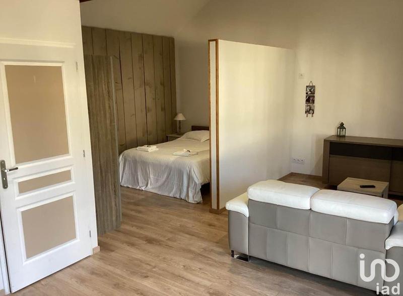 Local commercial - 689 m²