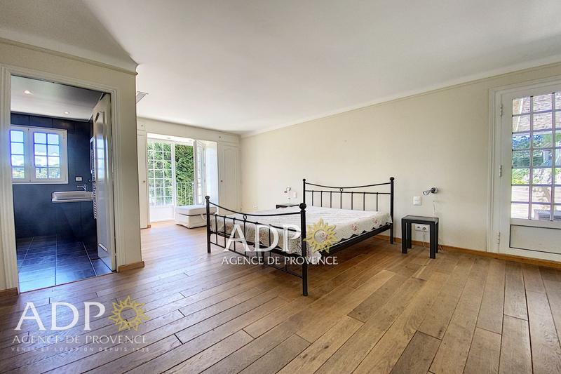 Maison - 190 m² - 7 pièces