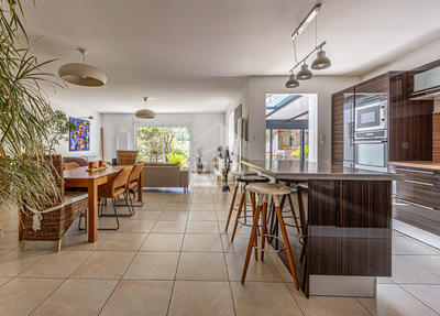 Maison - 138 m² - 6 pièces