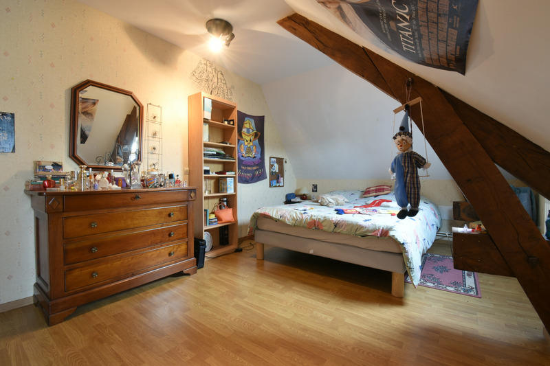 Maison - 220 m² - 10 pièces