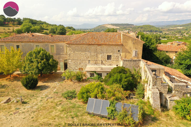 Propriété - 540 m² - 20 pièces