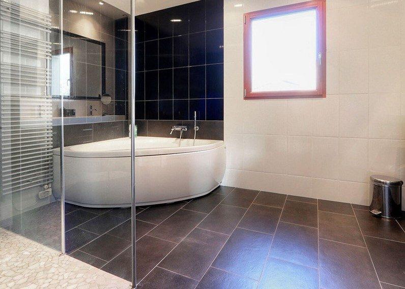 Maison ancienne - 231 m² - 8 pièces