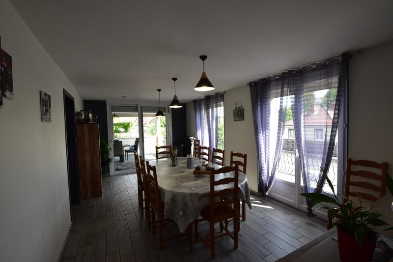Maison - 262 m² - 7 pièces