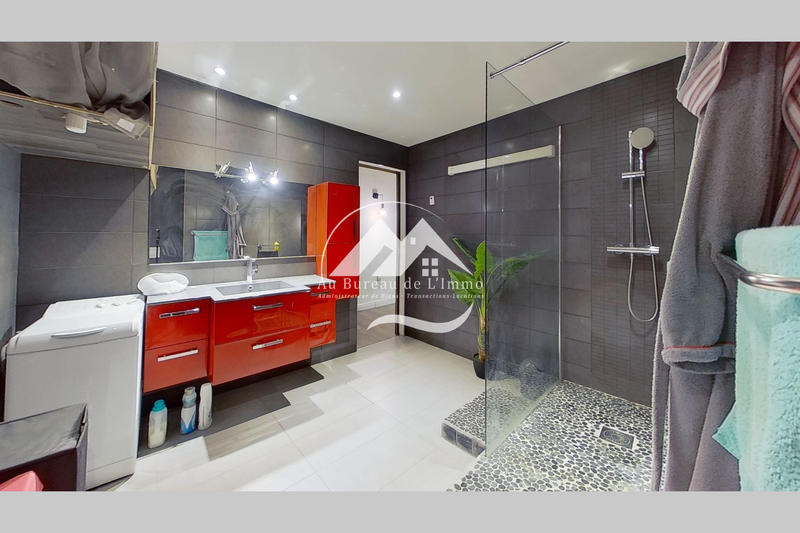 Appartement - 87 m² - 3 pièces