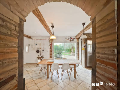 Maison ancienne - 195 m² - 5 pièces
