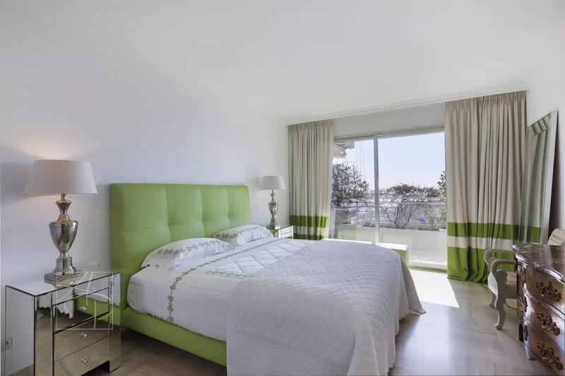 Appartement - 163 m² - 5 pièces