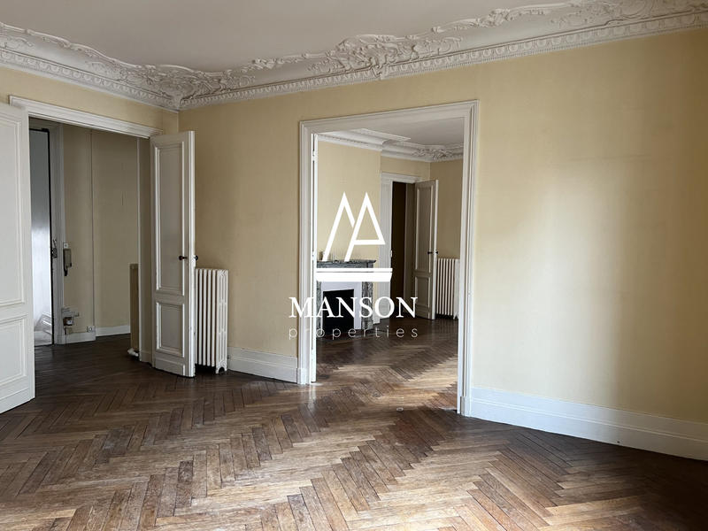 Appartement - 110 m² - 4 pièces