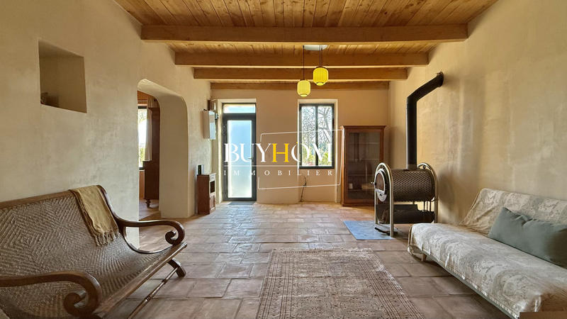 Mas - 380 m² - 12 pièces