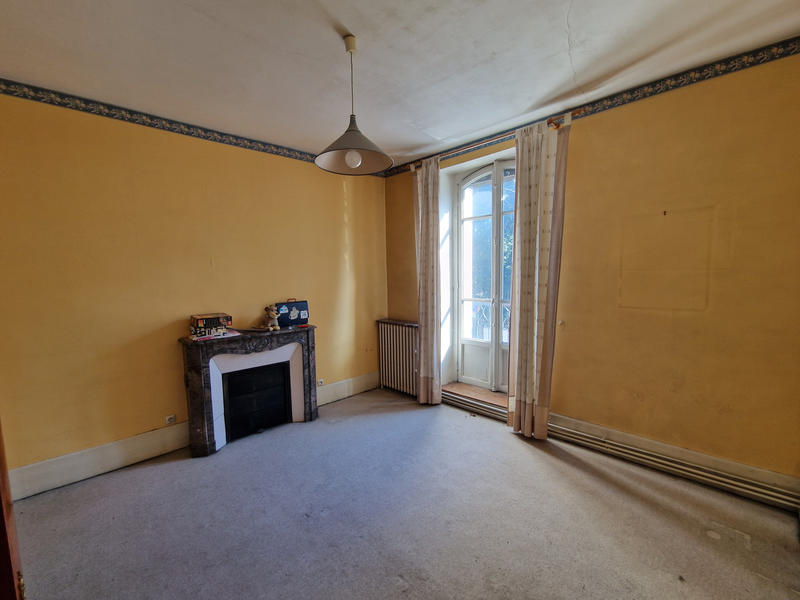 Appartement - 125 m² - 6 pièces