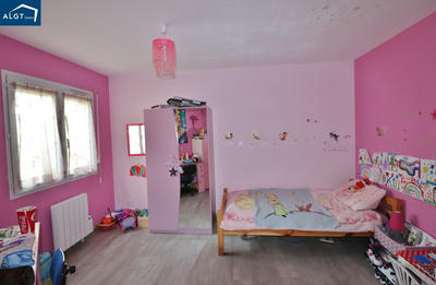 Villa - 151 m² - 6 pièces