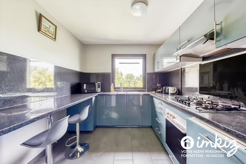 Appartement - 90 m² - 6 pièces