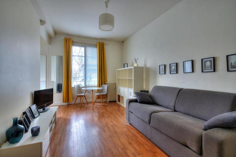Studio - 25 m² - 1 pièce
