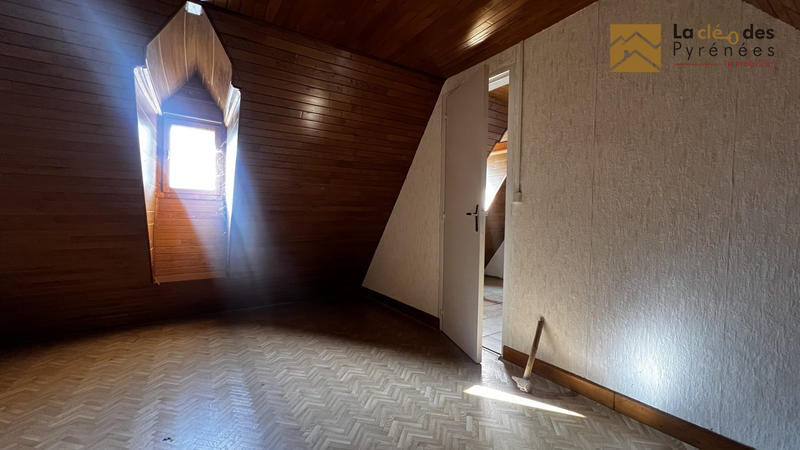 Maison traditionnelle - 180 m² - 6 pièces