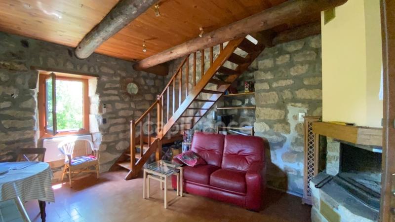 Maison en pierre - 72 m² - 4 pièces