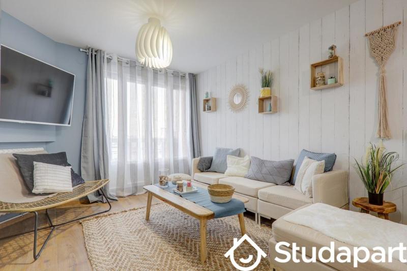 Chambre - 10 m² - 1 pièce