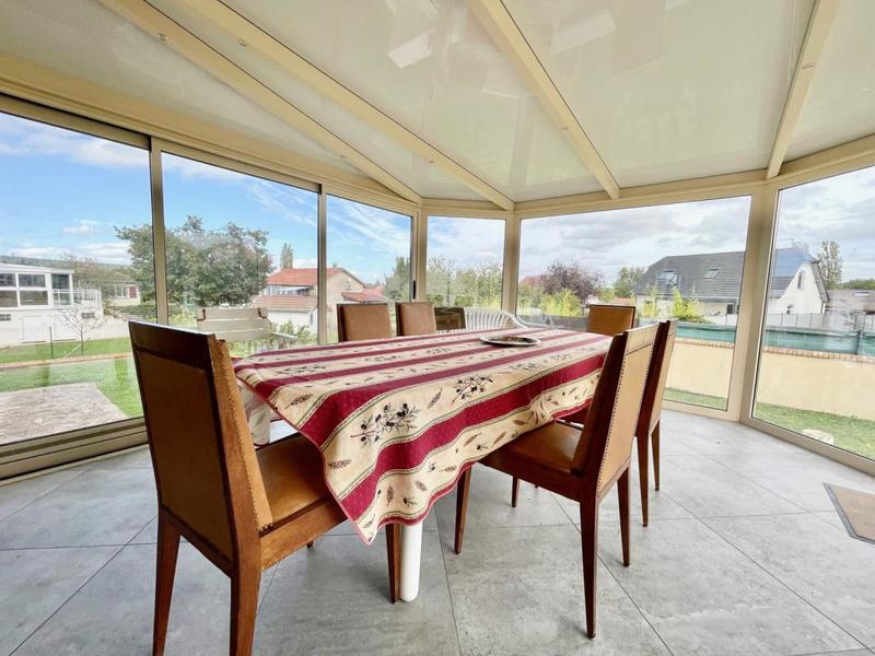 Pavillon - 185 m² - 6 pièces