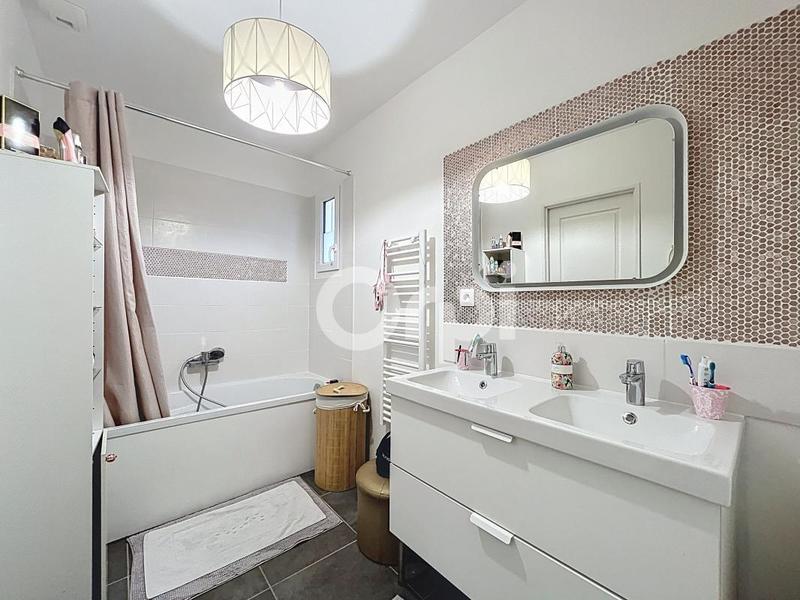 Maison - 159 m² - 7 pièces