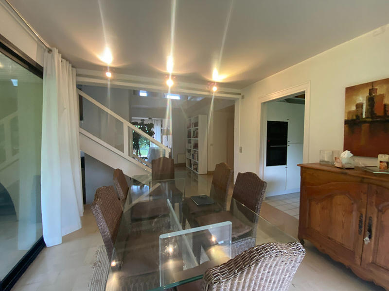 Maison - 195 m² - 7 pièces