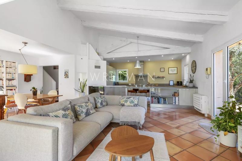 Villa - 139 m² - 6 pièces