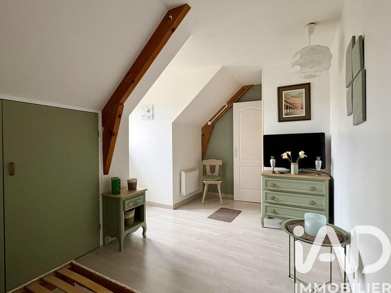 Maison - 140 m² - 9 pièces