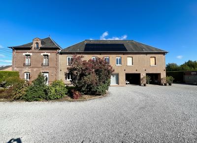 Maison - 265 m² - 11 pièces