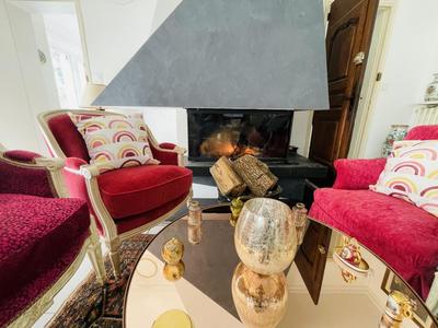 Maison - 196 m² - 5 pièces