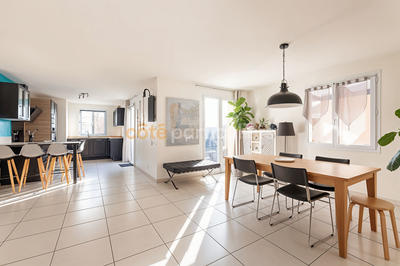 Maison - 127 m² - 6 pièces