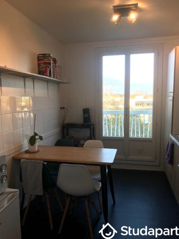 Chambre - 10 m² - 1 pièce