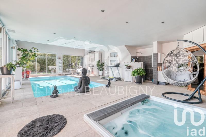 Maison - 524 m² - 12 pièces