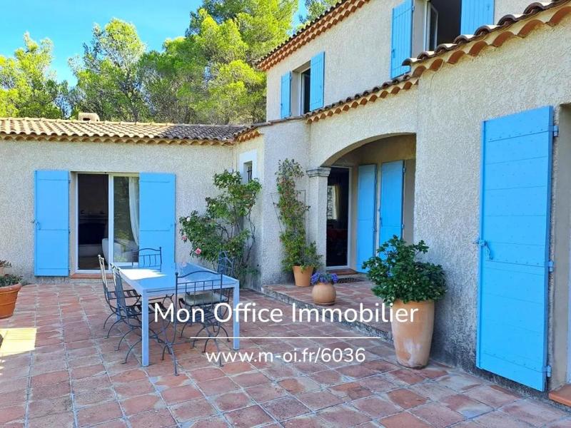 Maison - 185 m² - 7 pièces