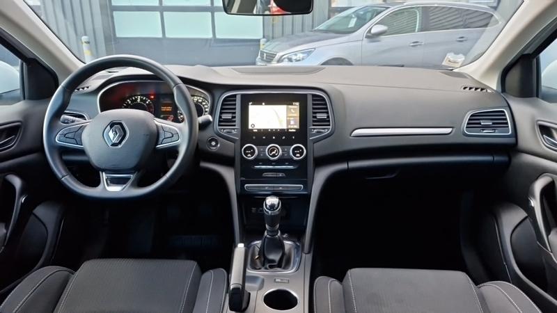 Renault Mégane IV Berline blue dci 115 - 21n business