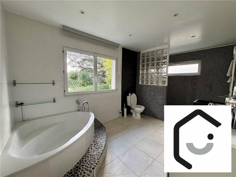 Maison - 114 m² - 5 pièces