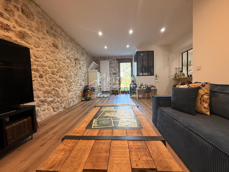 Maison - 166 m² - 7 pièces