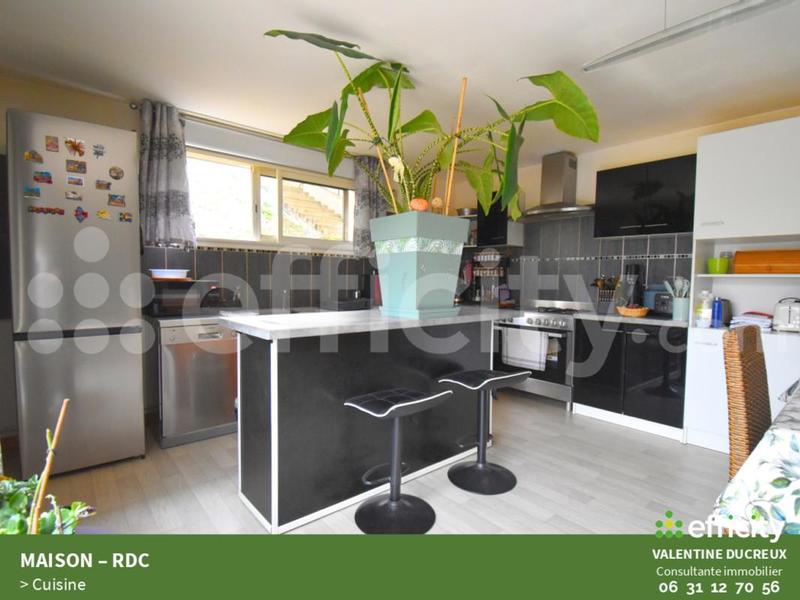 Pavillon - 142 m² - 6 pièces