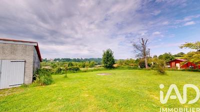 Maison - 162 m² - 9 pièces