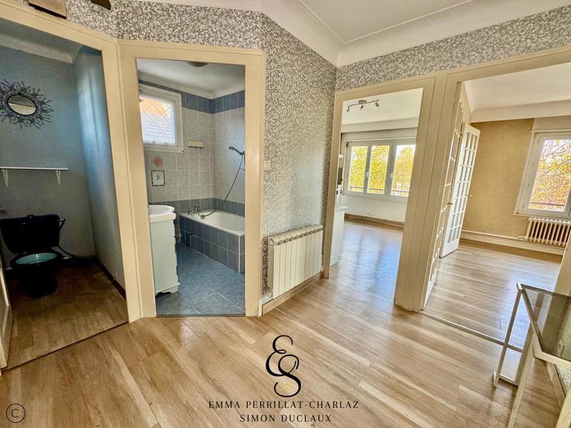 Appartement - 100 m² - 3 pièces