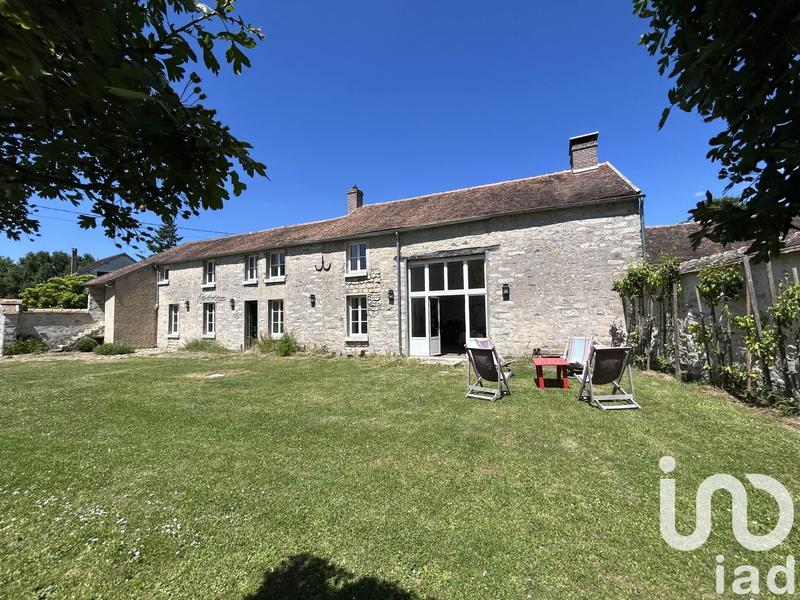 Maison - 201 m² - 5 pièces