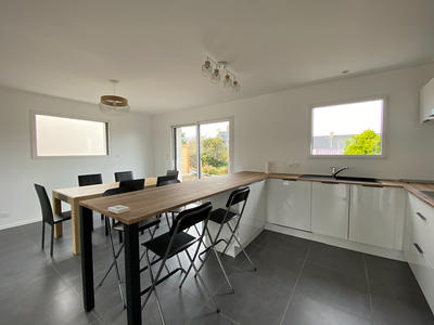 Maison - 110 m² - 6 pièces