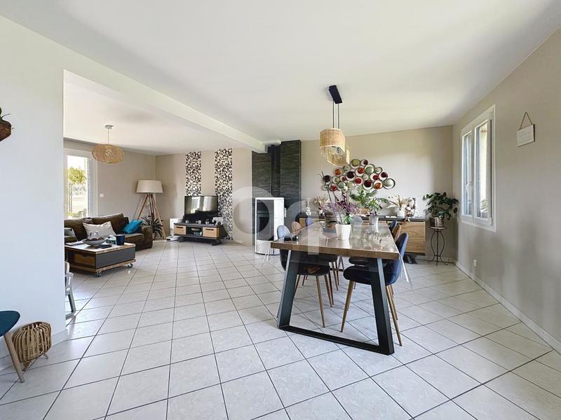 Maison - 145 m² - 6 pièces