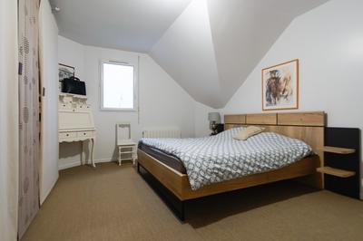 Maison - 200 m² - 7 pièces