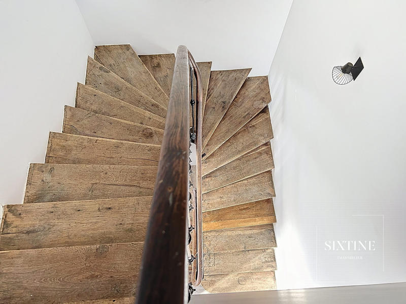 Appartement - 135 m² - 5 pièces